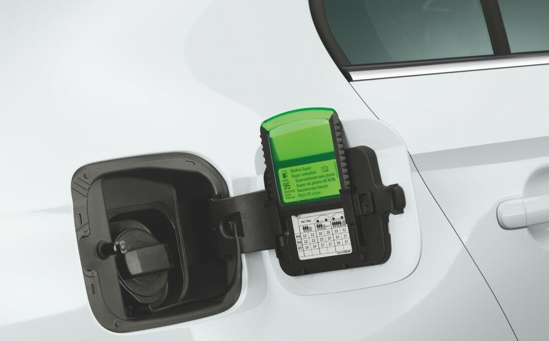 Eiskratzer Schnee Frost Entferner Windschutzscheibe Fenster Reinigung Tankckel Installiert Für Skoda Superb III Octavia III Rapid Kodiaq