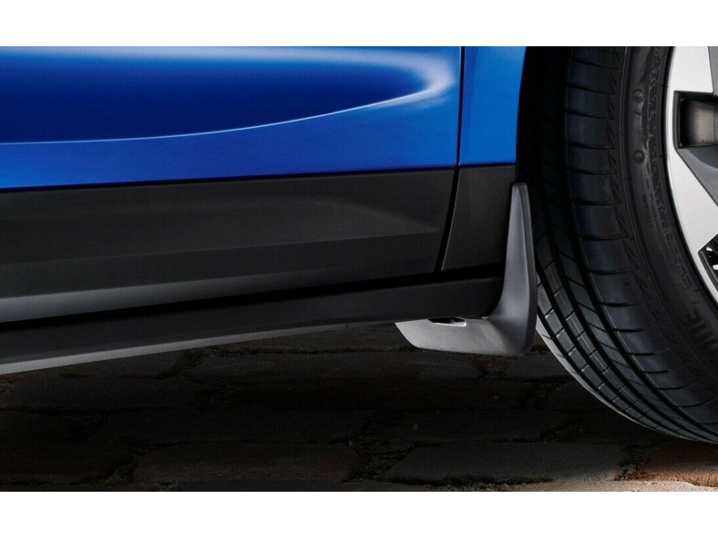 thumbnail image 2 of Genuine Skoda Octavia MK4 Mud Flaps – Front & Rear Set (4 Pcs) 2020+ 5E3075111 / 5E3075101 2 of 6